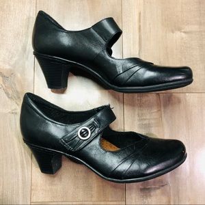 Cobb Hill by New Balance Black Heels Size 9